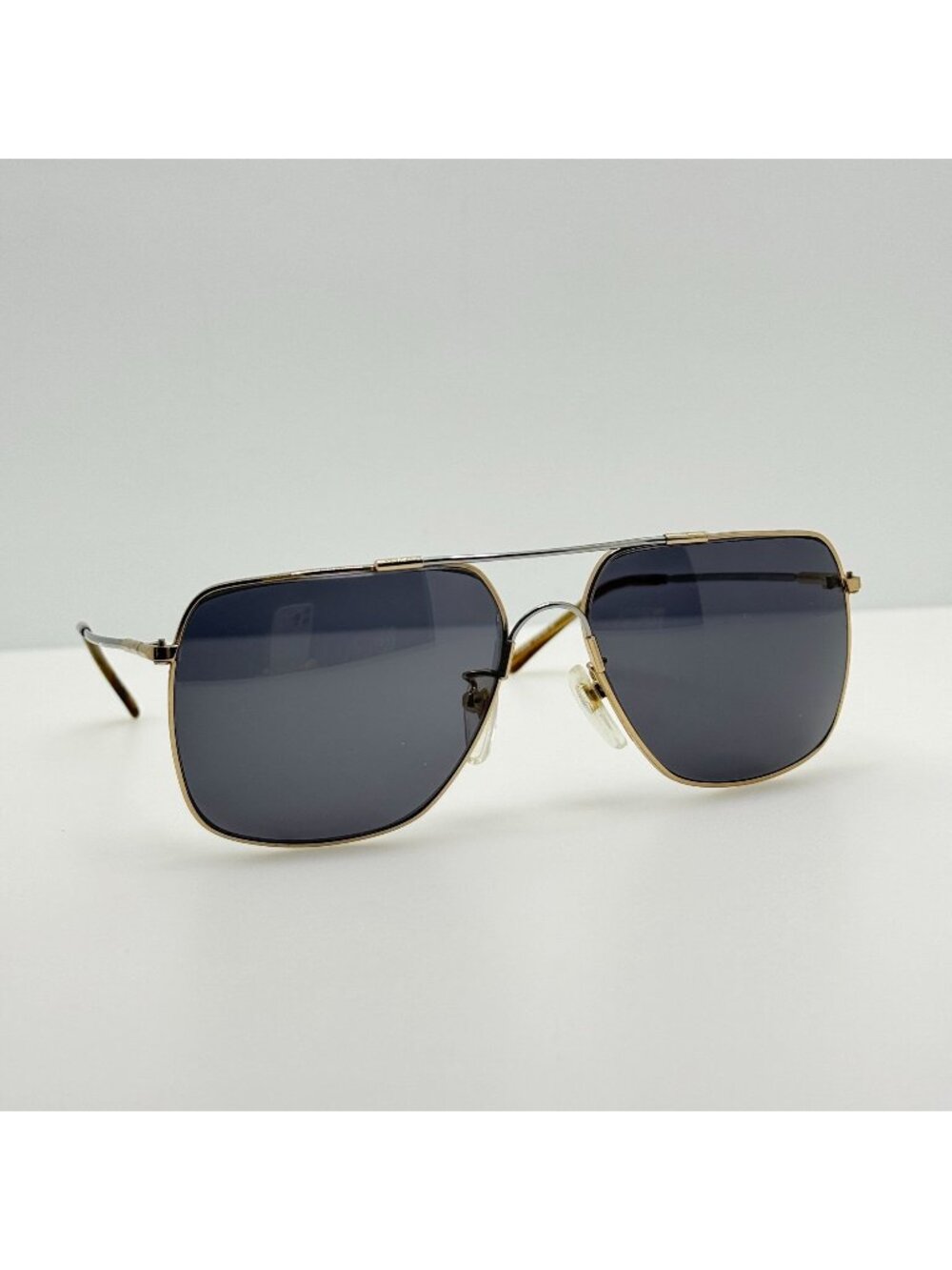 Tura Sunglasses 870 GLD Japan Vintage Retro 58-18-143